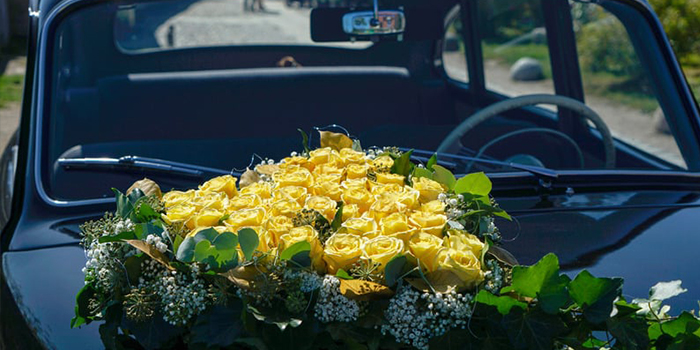 Carro Funebre Realizando un Servicio de Funerarias Madrid